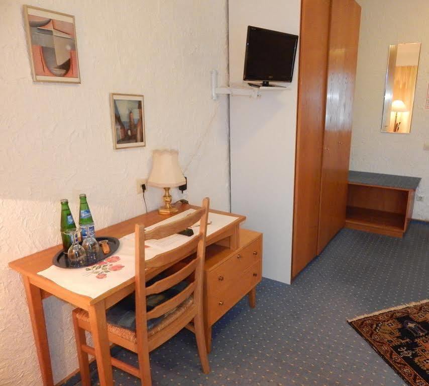 Land-Gut-Hotel Zum Alten Forsthaus - Aufladestation Fuer Elektroautos Hurtgenwald Luaran gambar